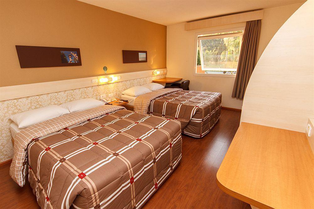Hotel 10 Itajai/Navegantes Bagian luar foto